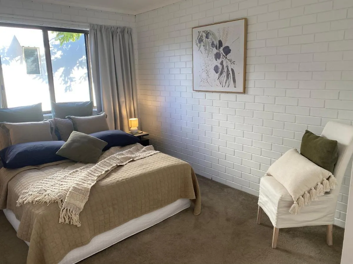 Illoura Holiday Apartment Three Bedroom Noosa River View Noosaville 0*,  Australia